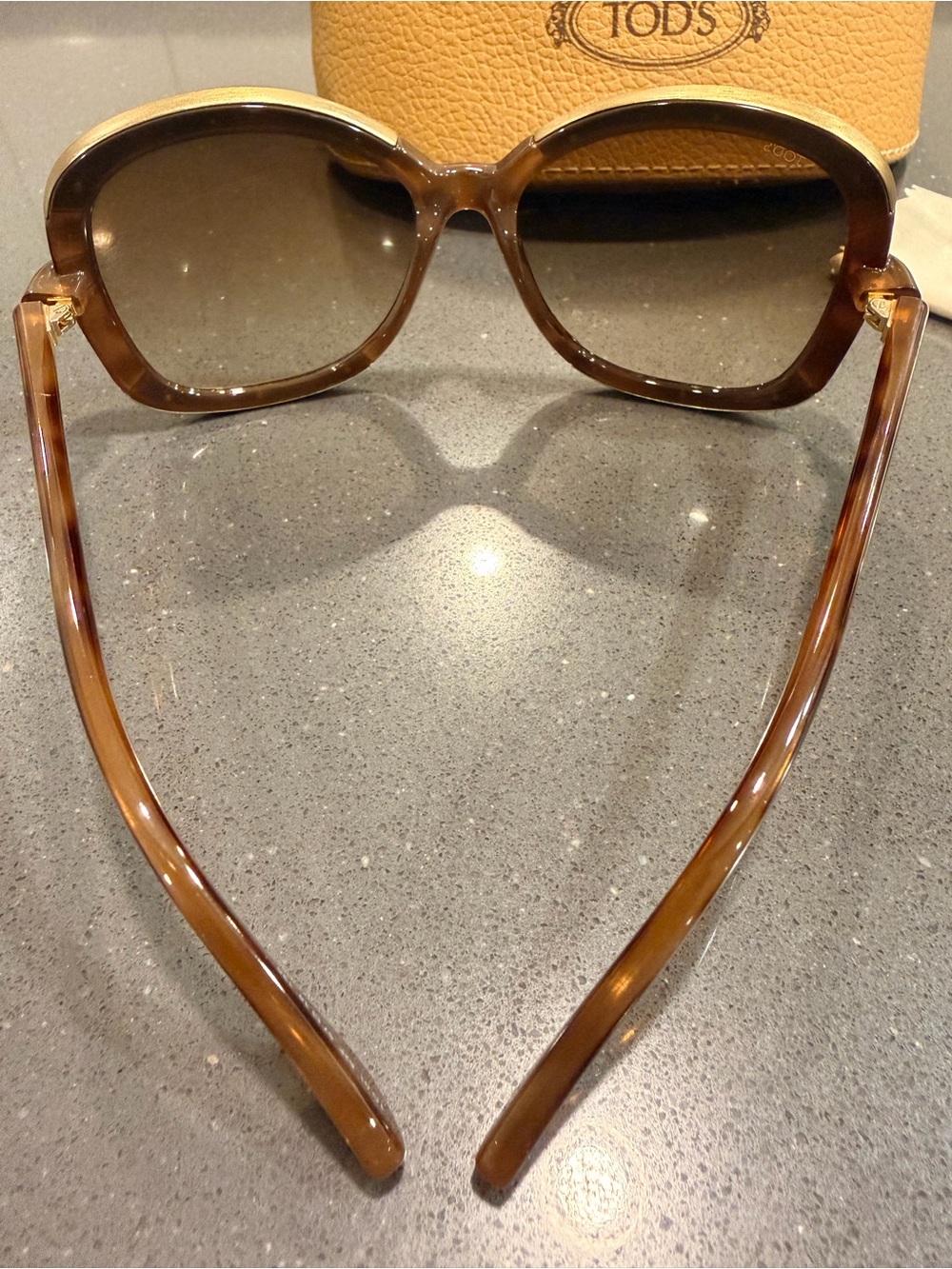 Tod’s Oversized Brown Gold Trim Sunglasses TO 01 52F Made in Italy